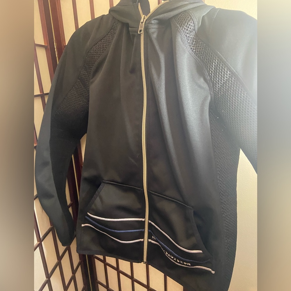 Harley Davidson liner jacket that goes to a leather jacket SLthr jkt not include